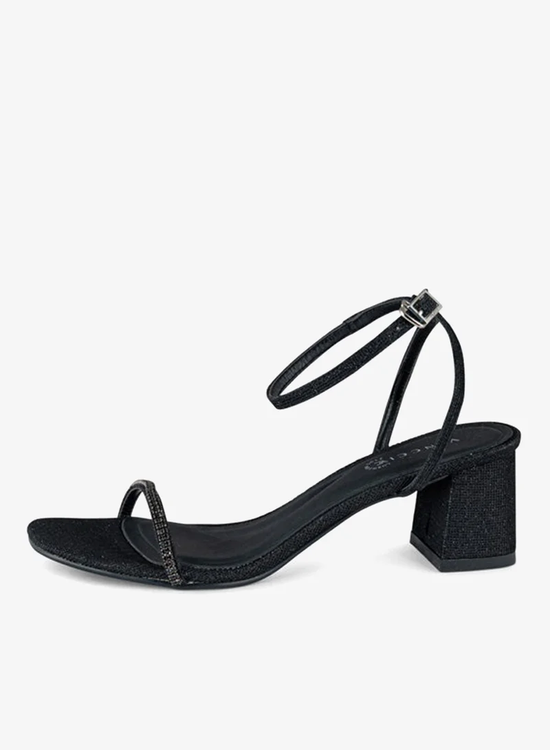 فينتشي صنادل نسائية متعددة الأحزمة وكعب متوسط