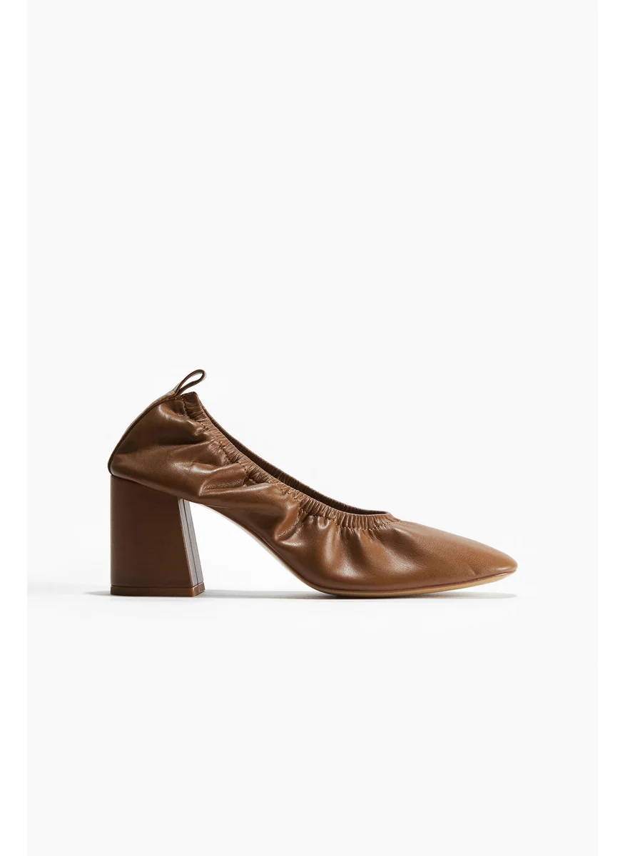 اتش اند ام Block-Heeled Court Shoes