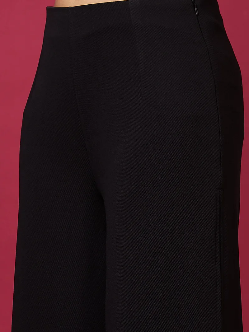 globus Women Black Loose Fit High-Rise Cotton Parallel Trouser