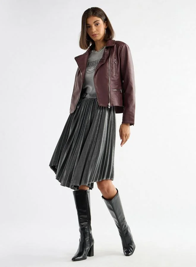 Splash FAV Pleated Asymmetric Skirt with Buckle Accent