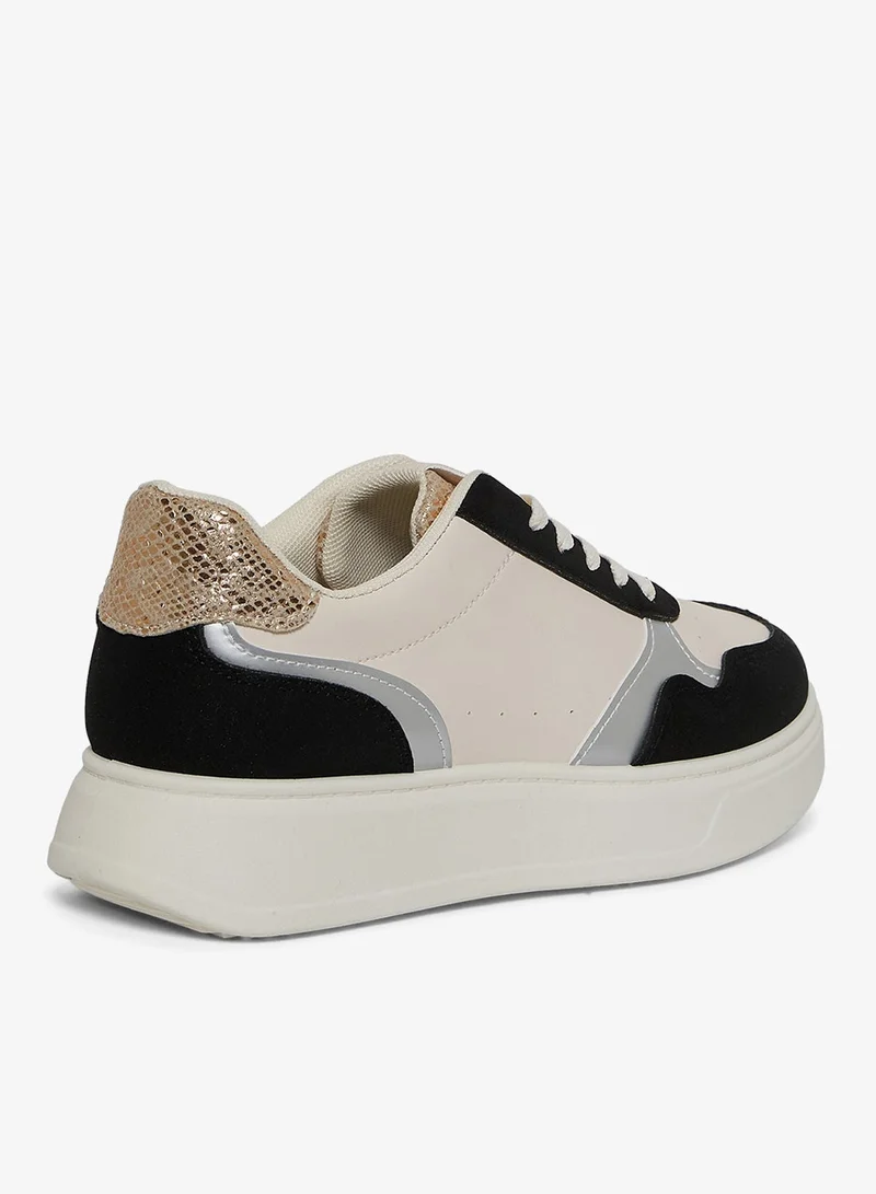 Geoomnii SILVER GEOOMNII All-Day Comfort with Sports Shoes for Women – Breathable Mesh, Cushioned Insole, Lightweight Feel, Non-Slip Grip, Flexible Fit for Women | Best Price UAE