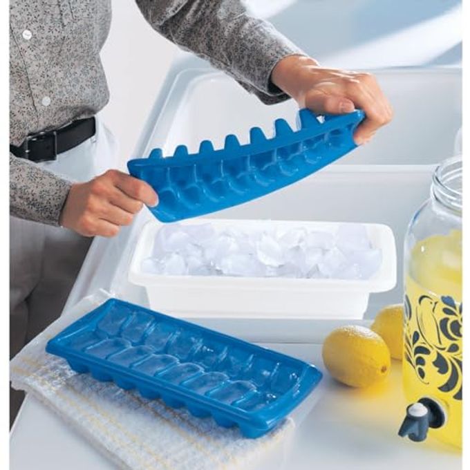 Rubbermaid Ice Cube Bin, White, Holds 4 Trays, Compact Design, Durable Plastic - Image 2
