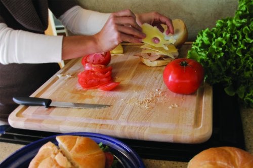 Camco - Hardwood Cutting Board and Stove Topper with Non-Skid Backing, Includes Flexible Cutting Mat (43753) - Image 3