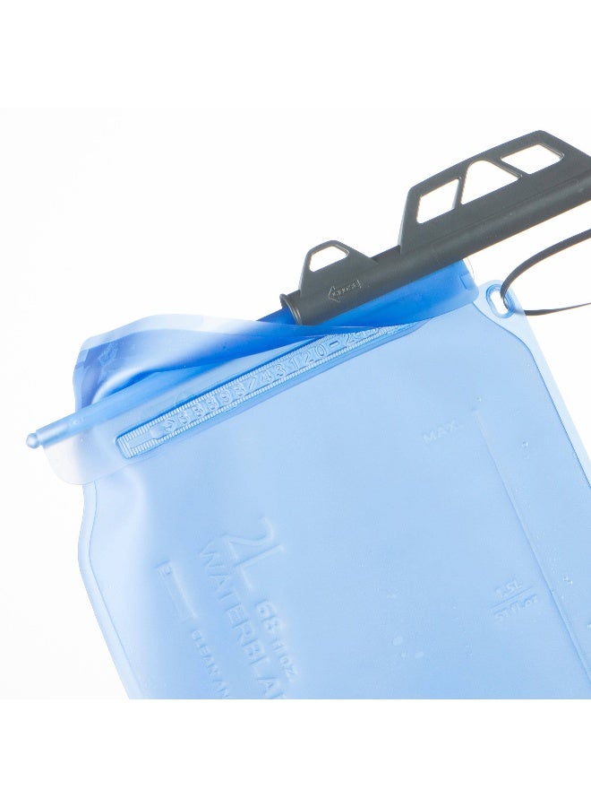 FORCLAZ FORCLAZ BY DECATHLON,Water Bladder For Sports With Lockable Mouthpiece - 2 Litres Blue  - Image 2