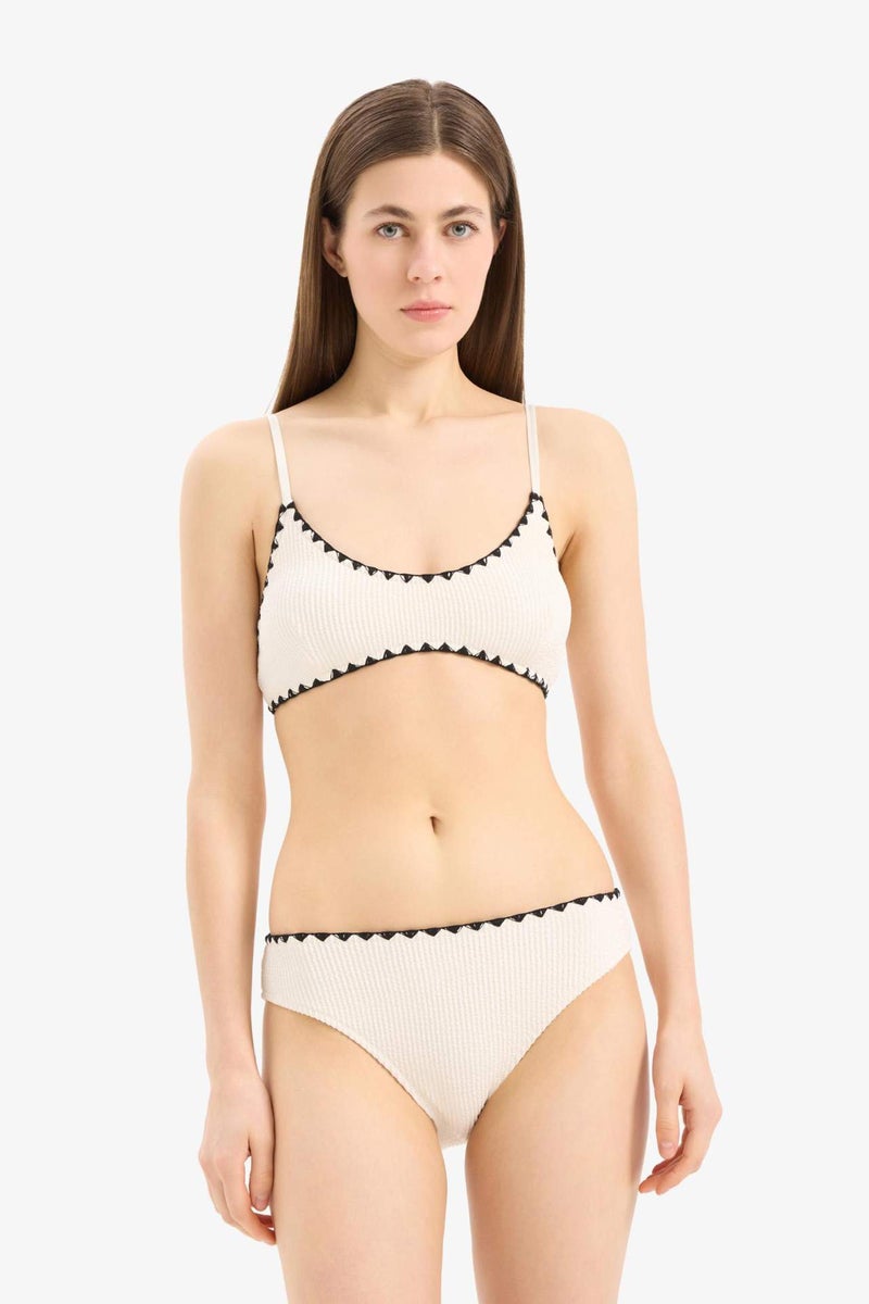 DeFacto Fall in Love Regular Fit Crepe Bikini Bottom - Image 1