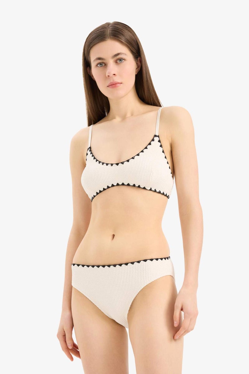 DeFacto Fall in Love Regular Fit Crepe Bikini Bottom - Image 2