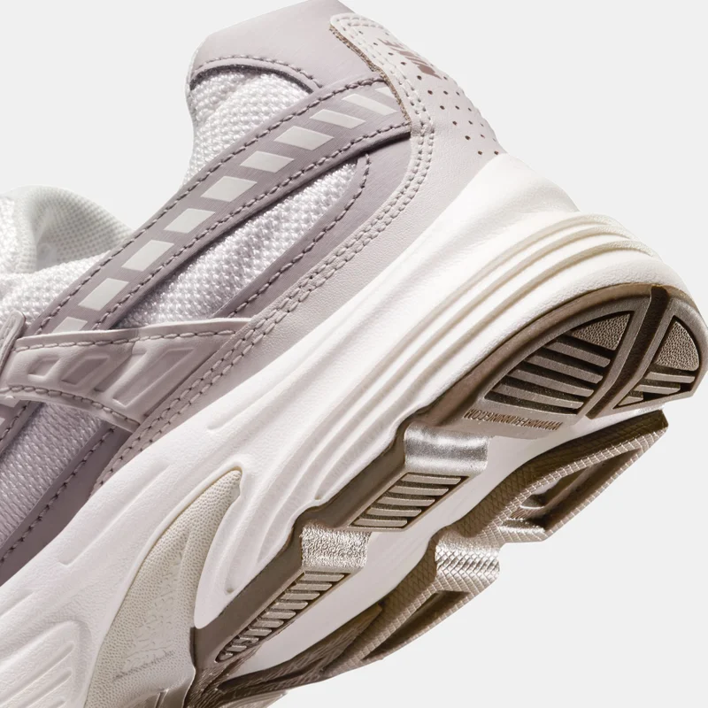 Nike Women's Initiator Shoes