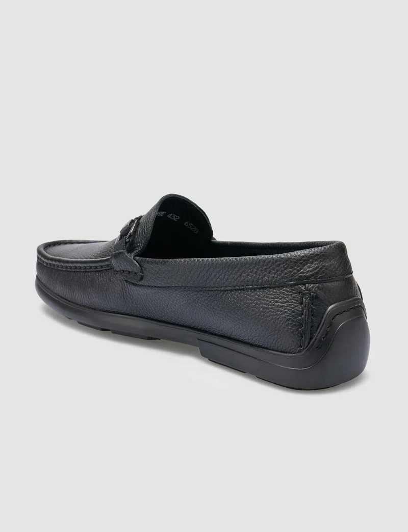Cabani Leather Black Buckle Detailed Men's Loafer