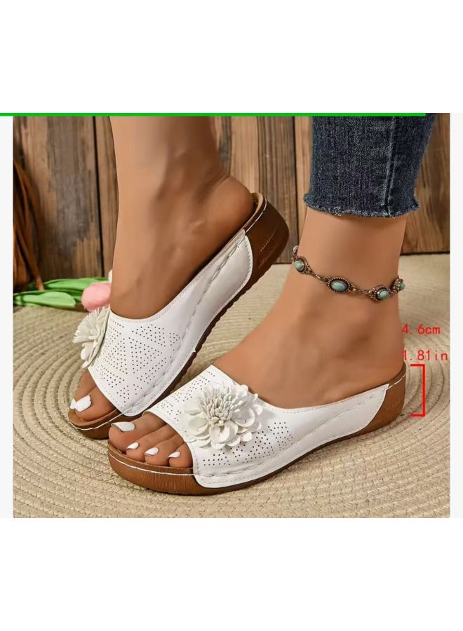 Southeast Asia Large Size Thick-soled Hollow-out Slip-on Sandals For Women Open-toe Floral Wedge Beach Sandals