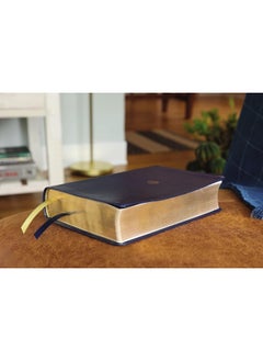 NKJV, Thompson Chain-Reference Bible, Handy Size, Leathersoft, Navy, Red Letter, Comfort Print  - Image 4