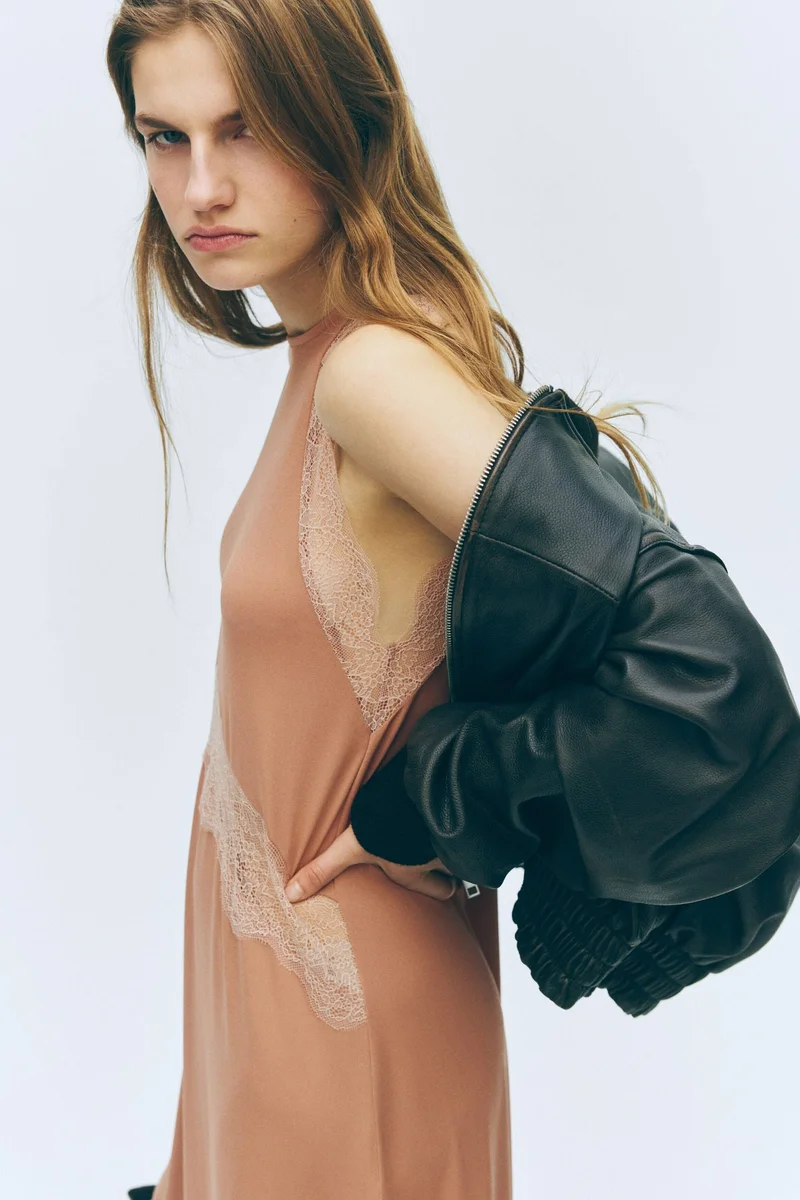 H&M Lace-trimmed dress