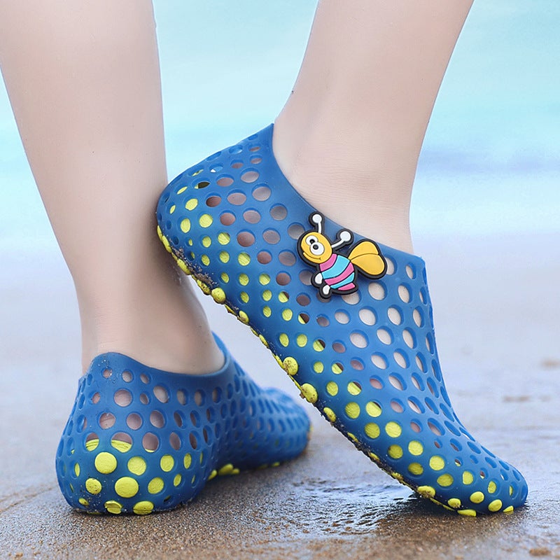 New Large Children'S Sandals Hollow Breathable Lightweight Slip-On Sandals Hole Shoes Outdoor Beach Shoes Children'S Shoes - Image 2