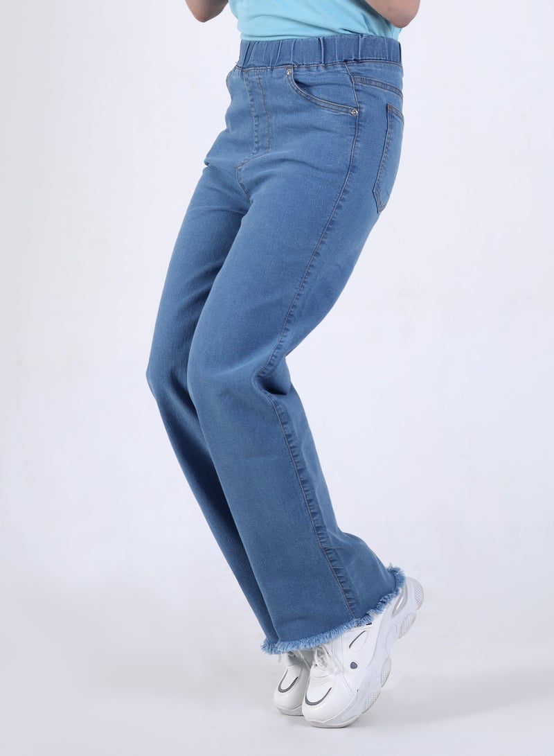 Ambittrends Straight Fit Frayed Jeans - Image 3