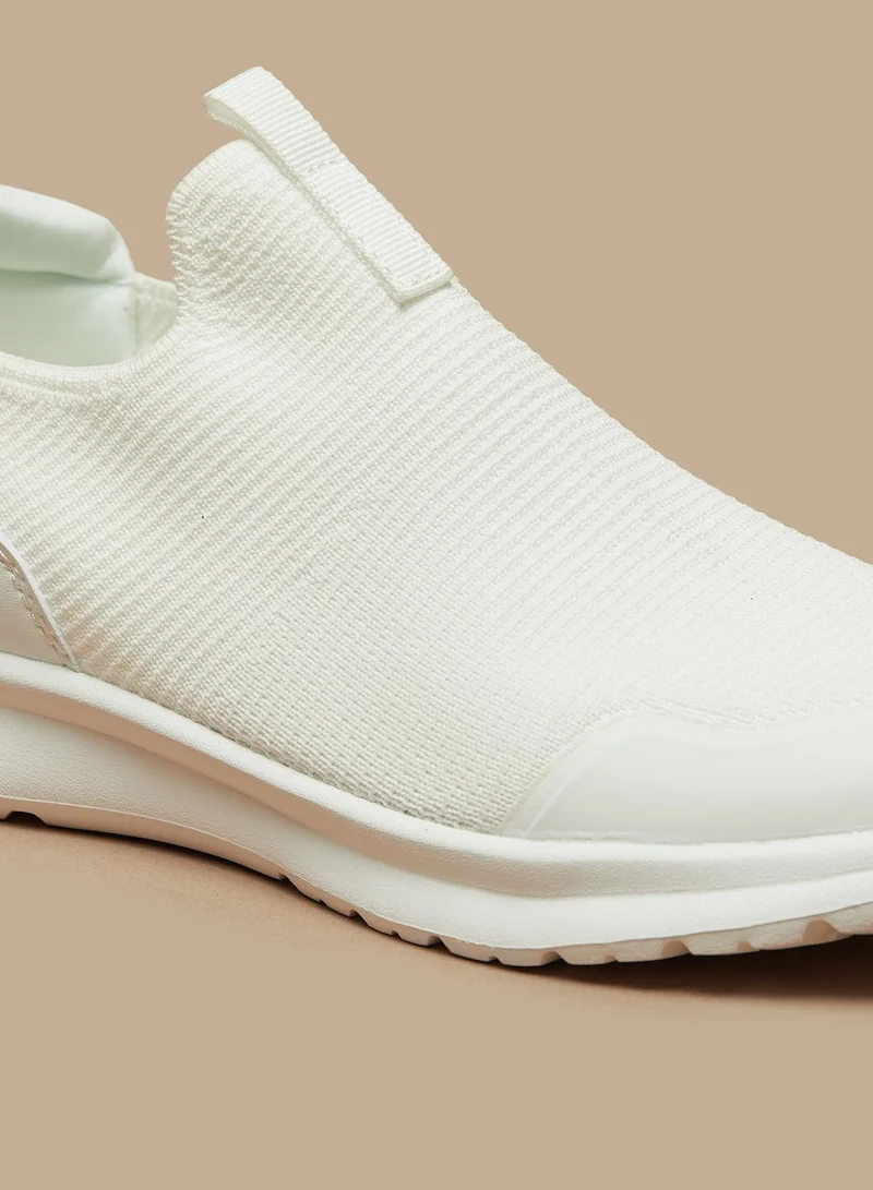 Oaklan by Shoexpress Boys Oaklan Textured Slip-On Sports Shoes With Pull Tabs