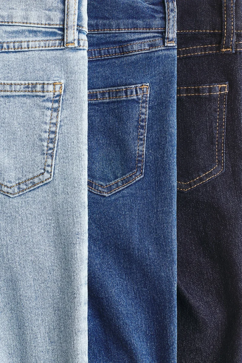 اتش اند ام جينز بقصّة سلِم من خامة مرنة - عبوة من 3 قطع