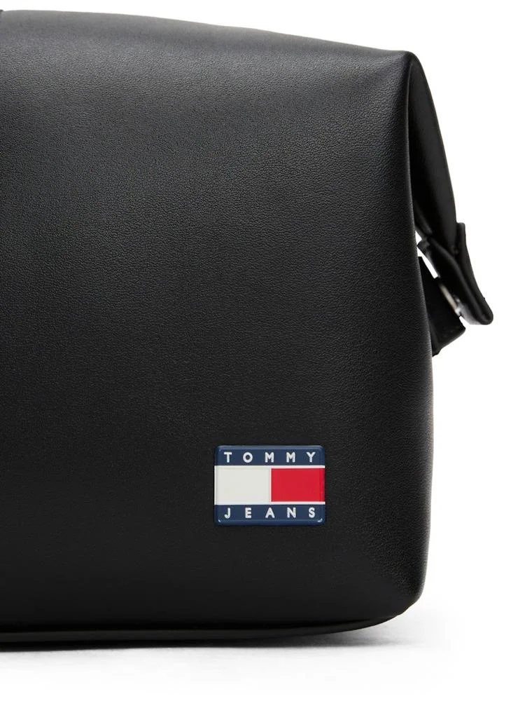 TOMMY JEANS Logo Detailed Zip Through  Toiletry Bag