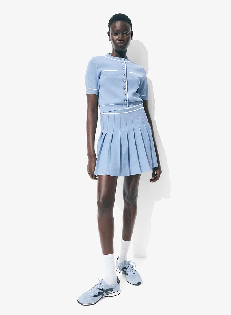 اتش اند ام أحذية رياضية