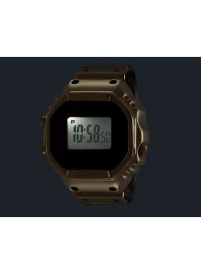 CASIO ساعة حلقة CRW‑001G‑9JR، 19.5 مم قرص أسود، فولاذ مقاوم للصدأ ذهبي، شاشة LCD رقمية 7 قطع، مقاومة للماء حتى 30 م - Image 4