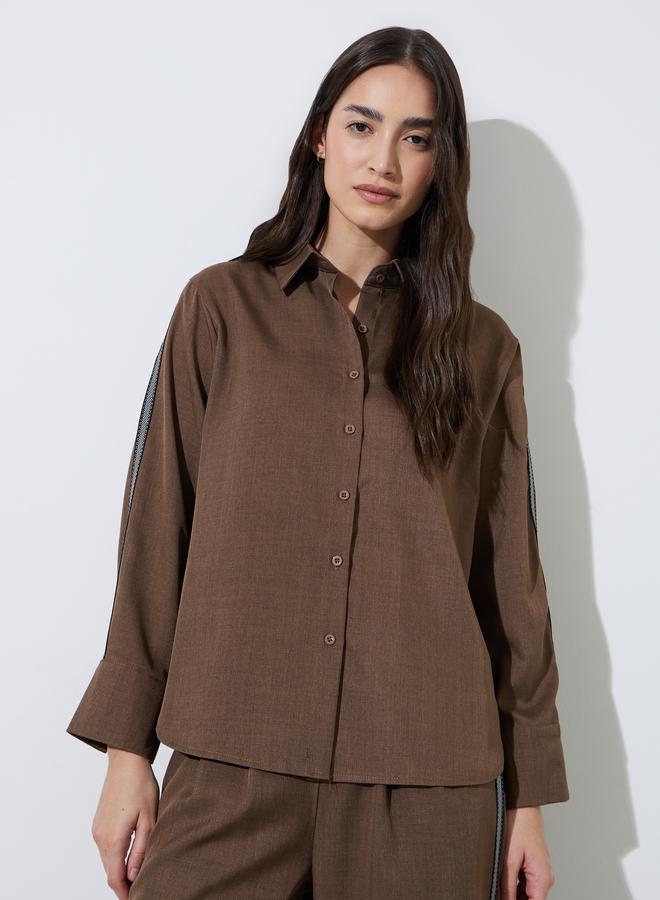 Styli Brown Relaxed Fit Shirt with High Low Hem - Image 3