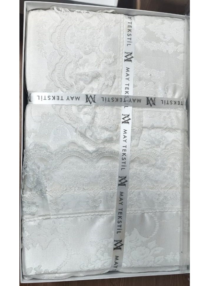 روبيك طقم أغطية سرير زارينا بيكيه فاخر - بطانية مزينة بالدانتيل مع ملاءة سرير مقاس كبير وأغطية وسائد وغطاء وسادة، مصنوع من قماش ناعم ومتين يسمح بمرور الهواء، مناسب للمنزل والفندق (أبيض فاتح) - Image 2