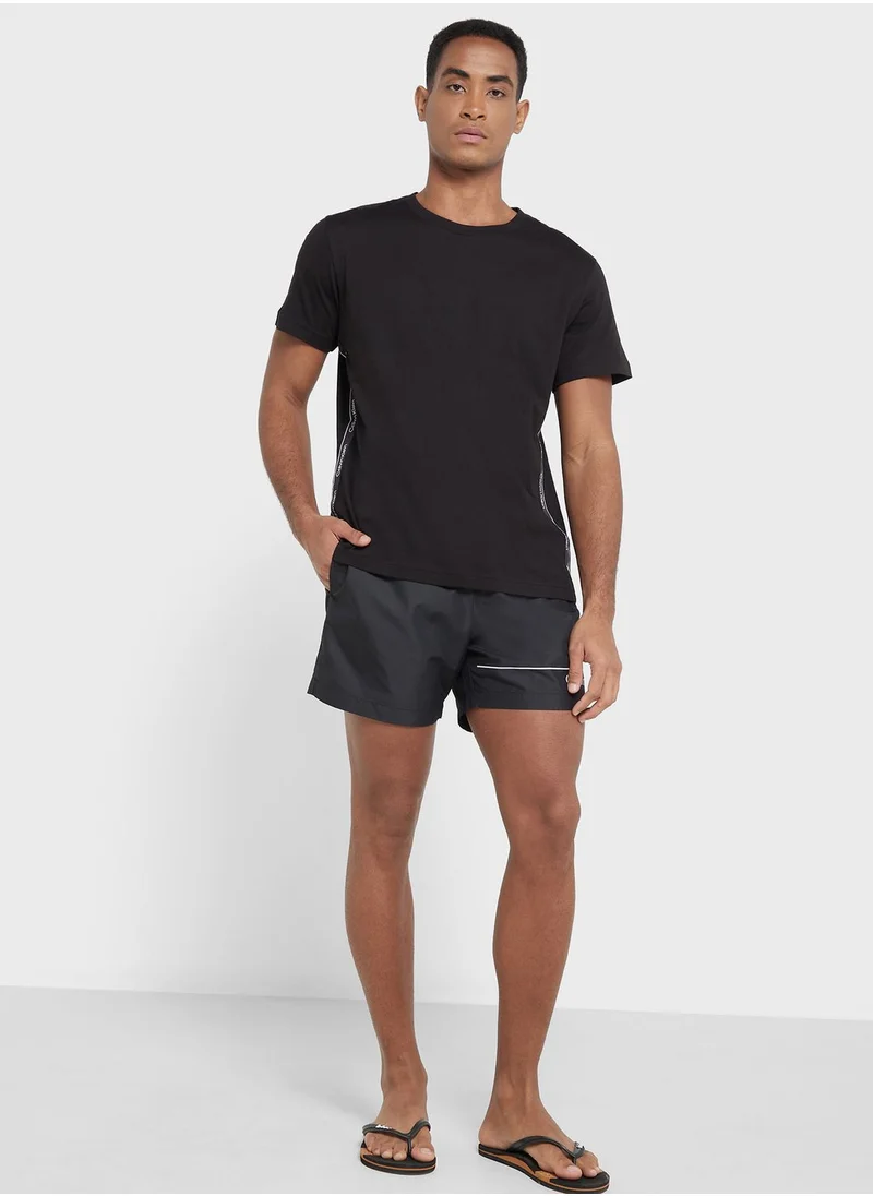 CALVIN KLEIN Logo Crew Neck T-Shirt