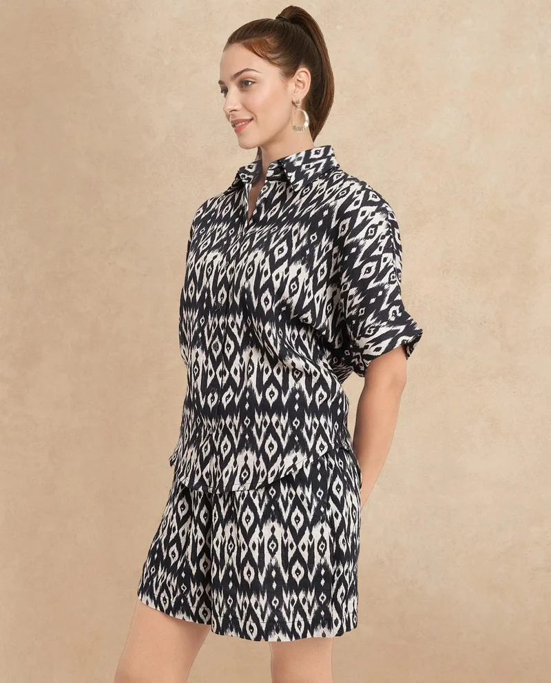 Rareism Women's Ikat Printed Short Sleeve Shirt