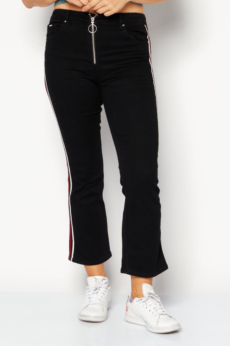 VERO MODA جينز دنيم نسائي بقصة بوت كات، قابل للتمدد، لون أسود - Image 1