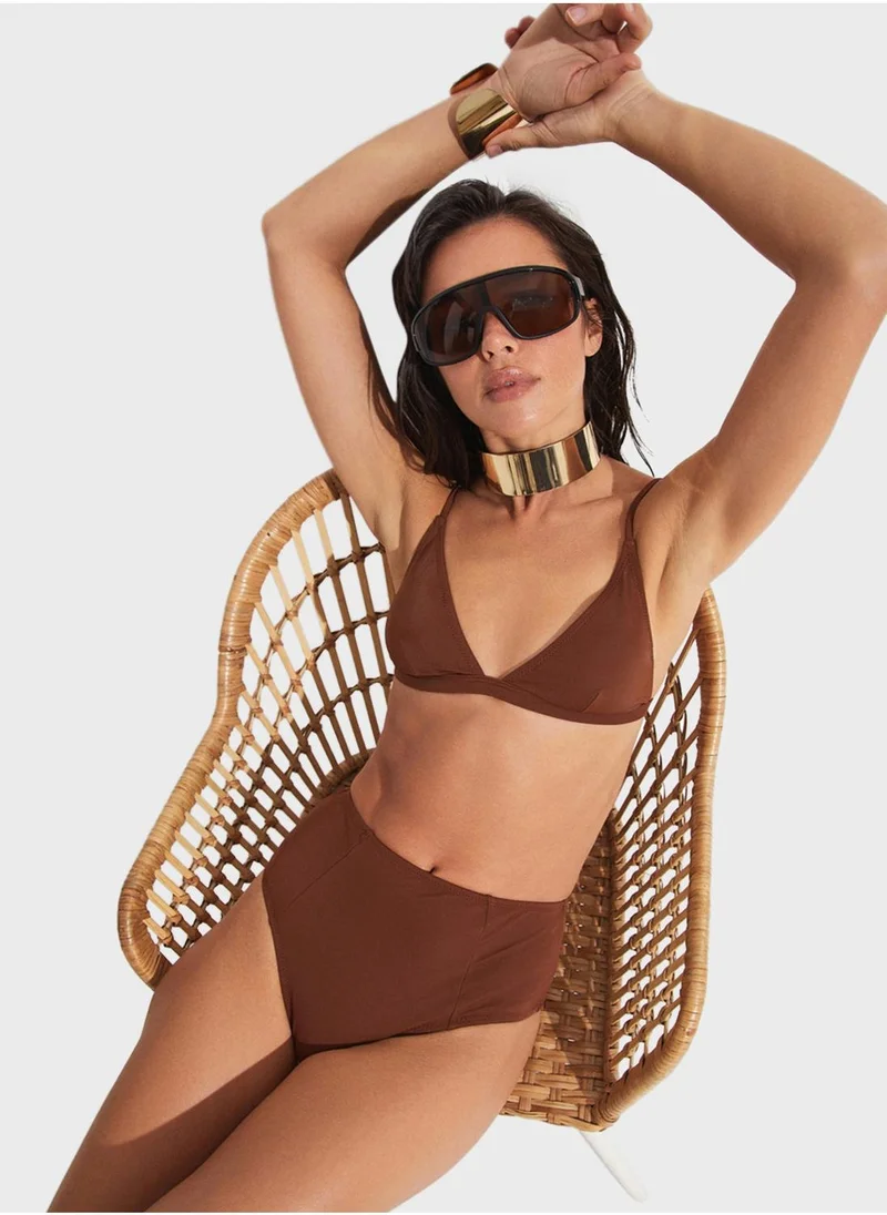 جون Plunge Neck High Leg Bikinis