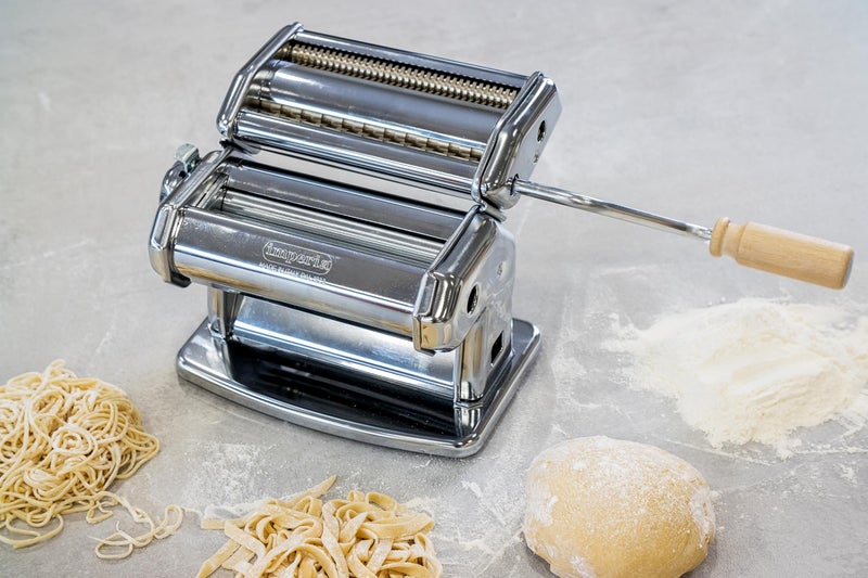 Imperia IPasta Classic Line. Pasta Machine 100% Made in Italy. Fresh pasta machine in steel. Manual roller with crank. Creates dough sheets for Lasagne, Tagliolini, Fettuccine. (End of line) - Image 4