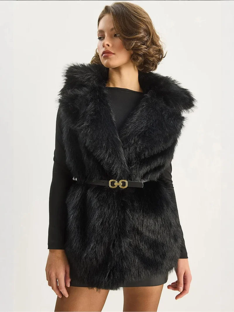 Bianco Lucci LUCCI Faux Fur Waistcoat