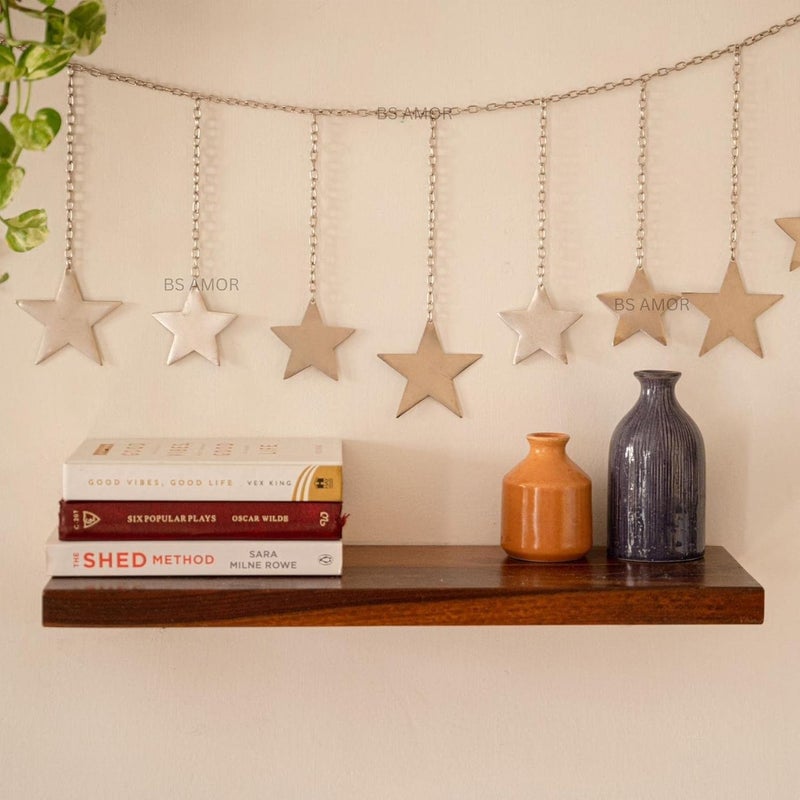 BS AMOR تعليق عرض الصور زينة نجوم معدنية مع سلاسل معدنية إطار صور كولاج مع 5 مشابك خشبية ديكور جدار للمكتب المنزلي غرفة الأطفال السكنية، فضي، 78 سم - Image 3