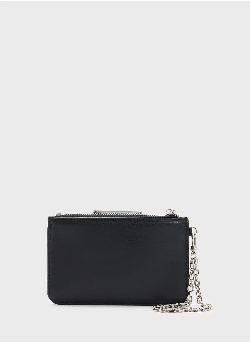 STEVE MADDEN Bchev2 Logo Quilted Wallet