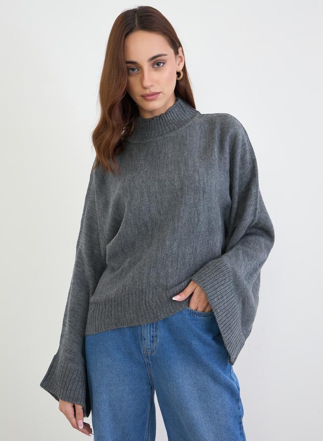 ستايلي سويتر رمادي واسع بأكمام كيب - Image 3