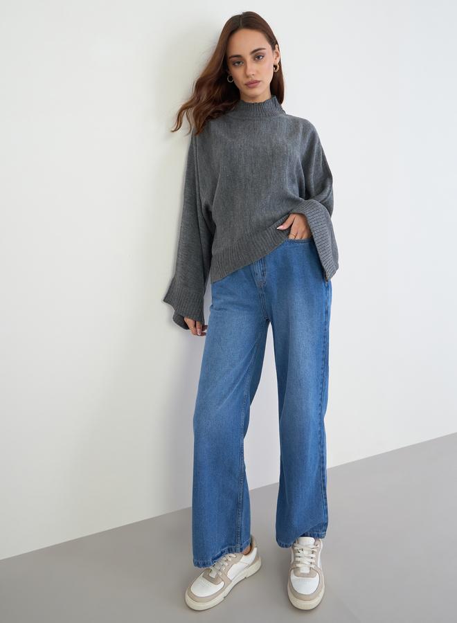 ستايلي سويتر رمادي واسع بأكمام كيب - Image 2