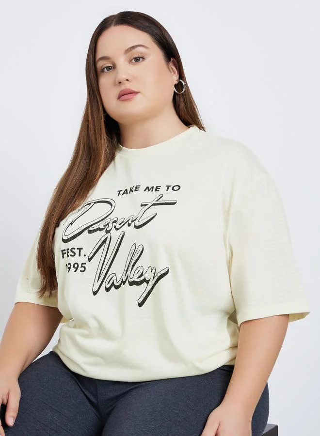 Styli Styli Plus Size Yellow Graphic Print T-Shirt