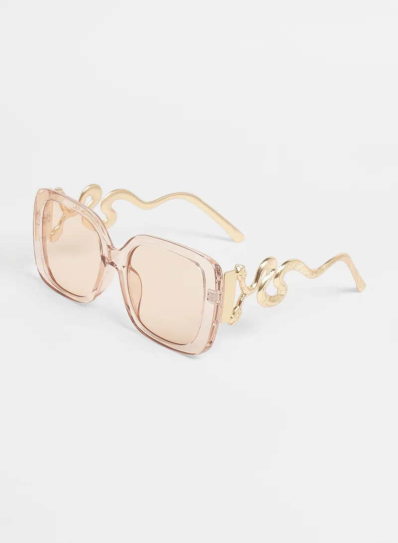 صوص هاوت Haute Sauce Women's The Serpent Butterfly Sunglasses For Casual Wear | One-Size | California Gold Alloy Frame | Ash Brown Polarized Lens | Full Rim | Eyewear For Woman & Girls