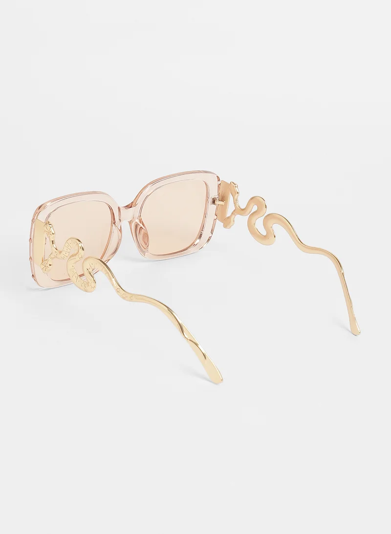 صوص هاوت Haute Sauce Women's The Serpent Butterfly Sunglasses For Casual Wear | One-Size | California Gold Alloy Frame | Ash Brown Polarized Lens | Full Rim | Eyewear For Woman & Girls
