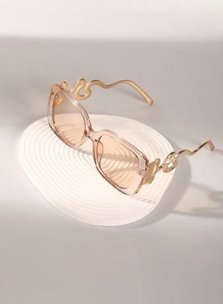 Haute Sauce Women's The Serpent Butterfly Sunglasses For Casual Wear | One-Size | California Gold Alloy Frame | Ash Brown Polarized Lens | Full Rim | Eyewear For Woman & Girls - pzsku/ZF1DFD7A1E8CAFECE023AZ/45/1751543622/d977071d-61a4-4535-9929-3be99262592e