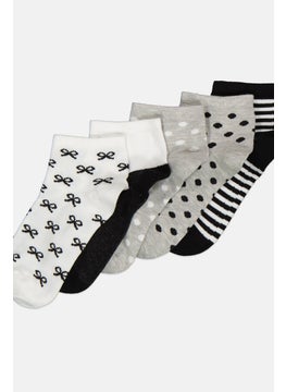 XOXO Kids Girl 5 Pairs Allover Printed Non Terry Quarter Socks, Multicolor  - Image 2
