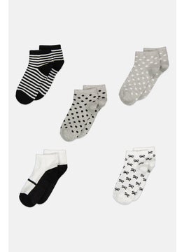 XOXO Kids Girl 5 Pairs Allover Printed Non Terry Quarter Socks, Multicolor  - Image 1