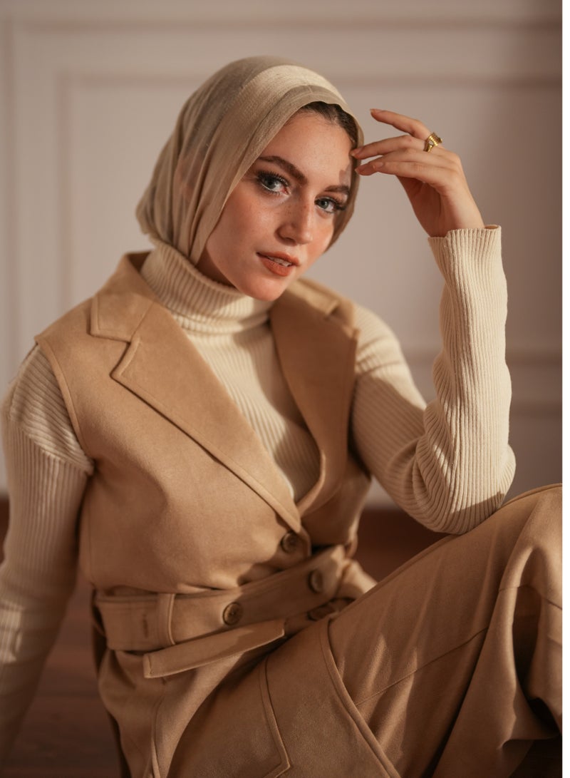 **Beige Winter Suit Set with Pants, Padded Vest, and Belt (2XL 80-95k) - by Stilo - Image 4