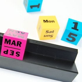 MOMA arteum – Perpetual Calendar, Cubes (Colors) – Multicolor - Image 4
