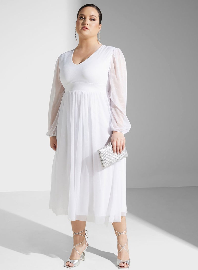 Ella Limited Curve Bishop Sleeve Dress - Image 1