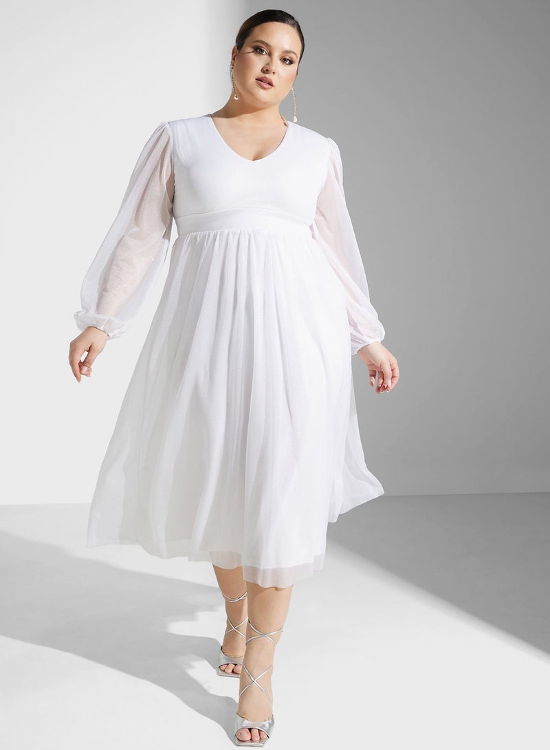 Ella Limited Curve Bishop Sleeve Dress - Image 4