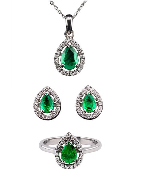 Pear Shape Emerald With Natural Diamond Full Set (IGI Certified)