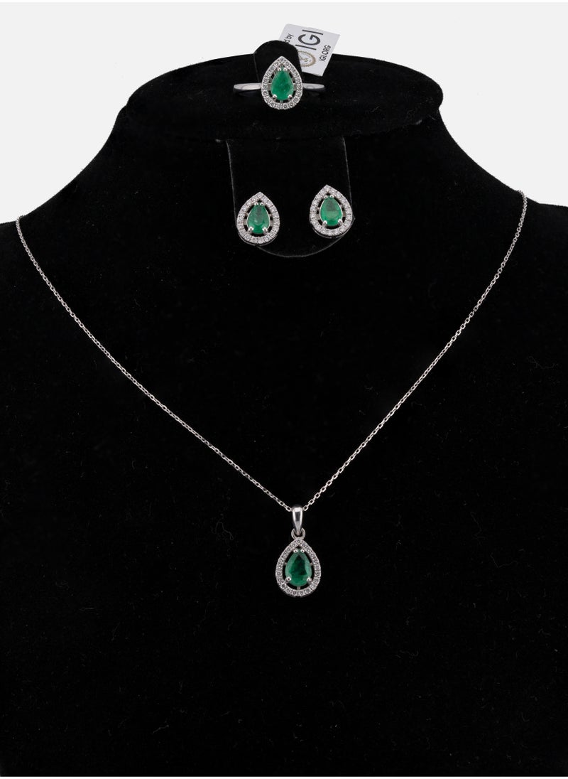 Pear Shape Emerald With Natural Diamond Full Set (IGI Certified)
