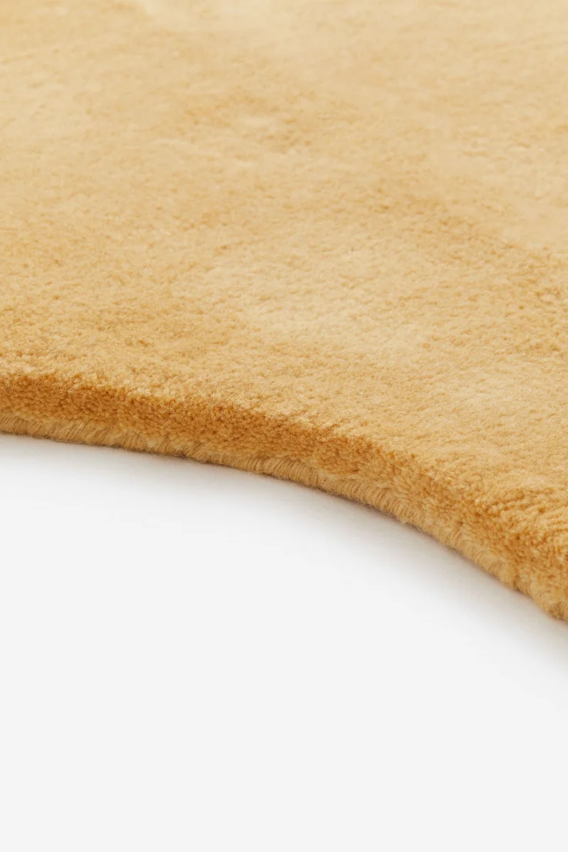 اتش اند ام Tufted Wool Rug