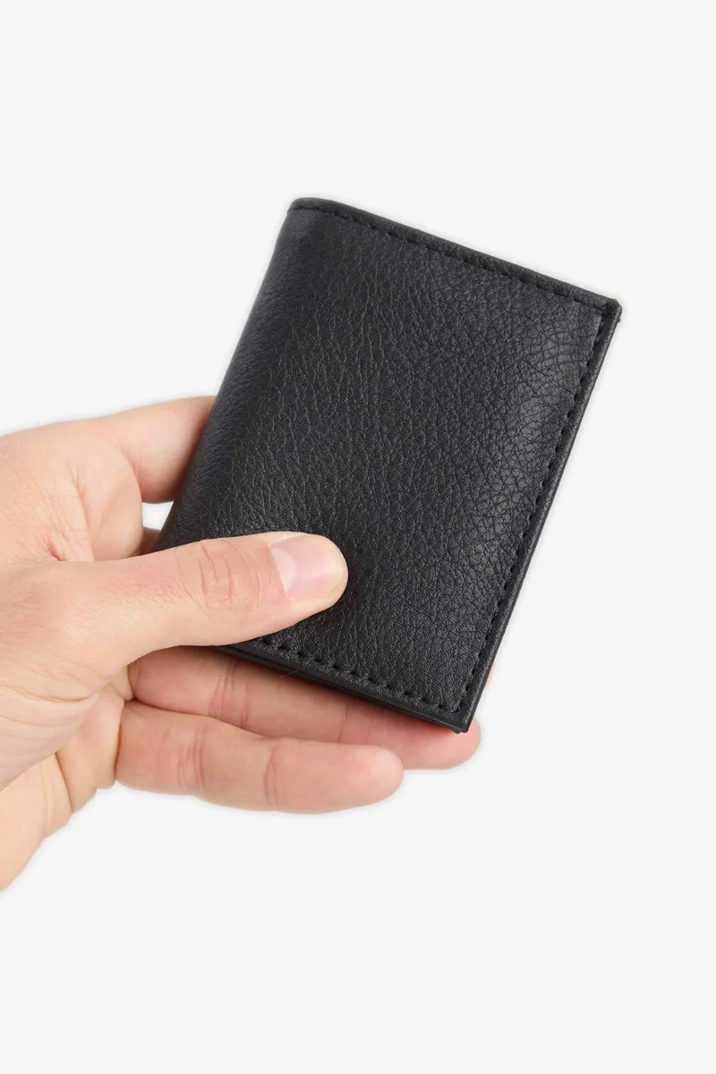 ديفاكتو Man Faux Leather Wallet