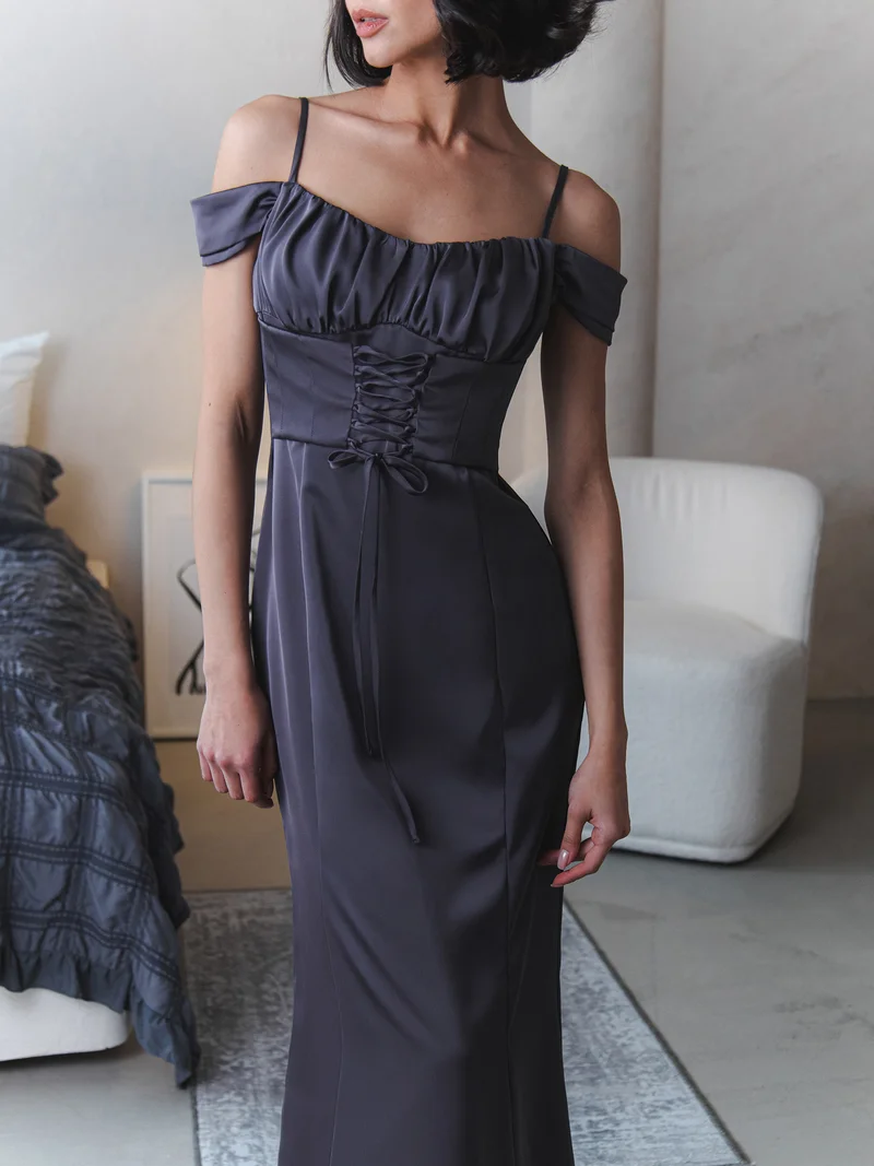 Lichi Short-sleeve midi dress with lace-up waist