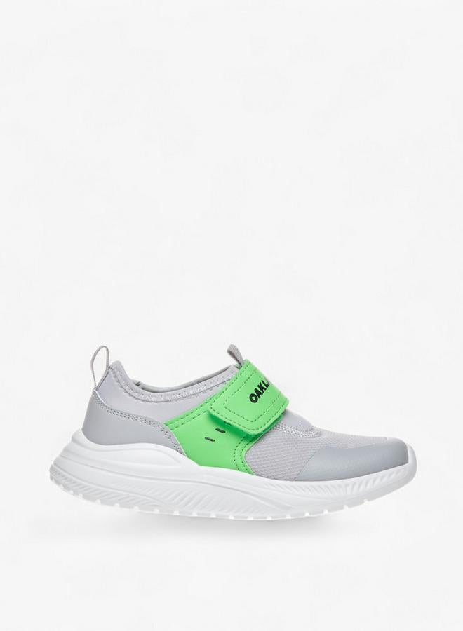 شو اكسبرس أحذية رياضية للأولاد بتفاصيل شريط سحب وإغلاق بشريط لاصق - Image 3